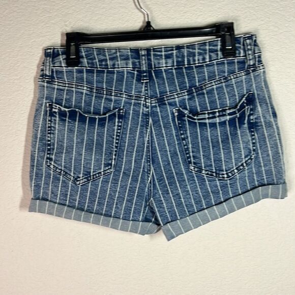 SO Blue Striped Cuffed Hem High Rise Shortie Jeans Shorts Women's‎ Size 13/31 - Picture 4 of 6
